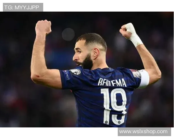 本泽马重返巅峰之路：从困境到荣耀的传奇旅程