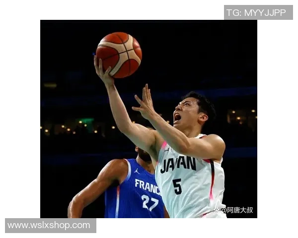 东亚男篮对决日本与韩国的激烈较量与精彩瞬间回顾 东亚男篮对决日本与韩国的激烈较量与精彩瞬间回顾