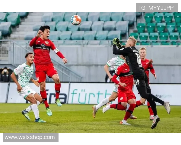 沃尔夫斯堡大胜，继续领跑德甲榜首，斩获联赛至今第八胜