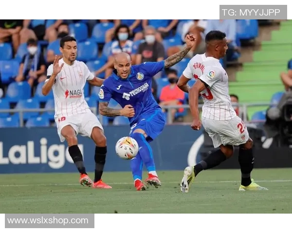 西甲激战巴利亚迎战塞尔塔双方争夺三分精彩对决即将上演 西甲激战巴利亚迎战塞尔塔双方争夺三分精彩对决即将上演